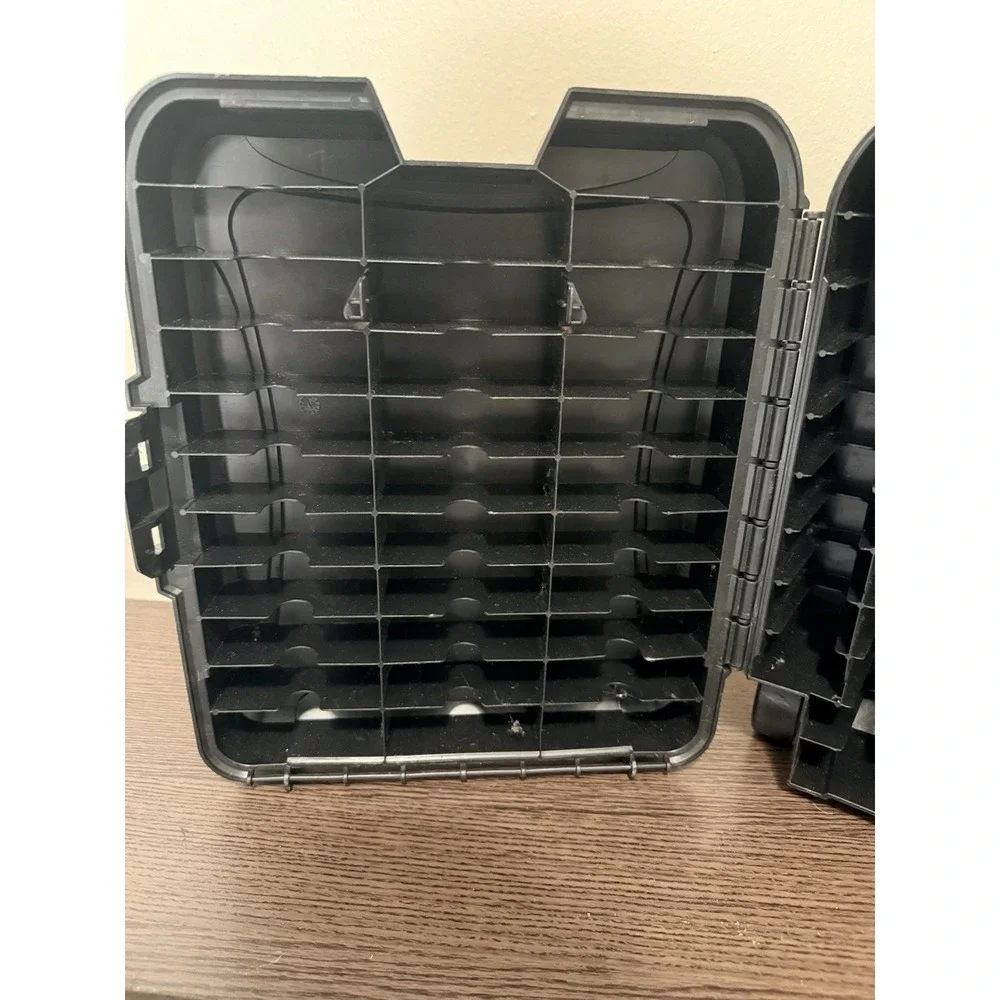 Hot Wheels Challenge Accepted 110 Car Storage Case w/ Retractable Handle Wheels